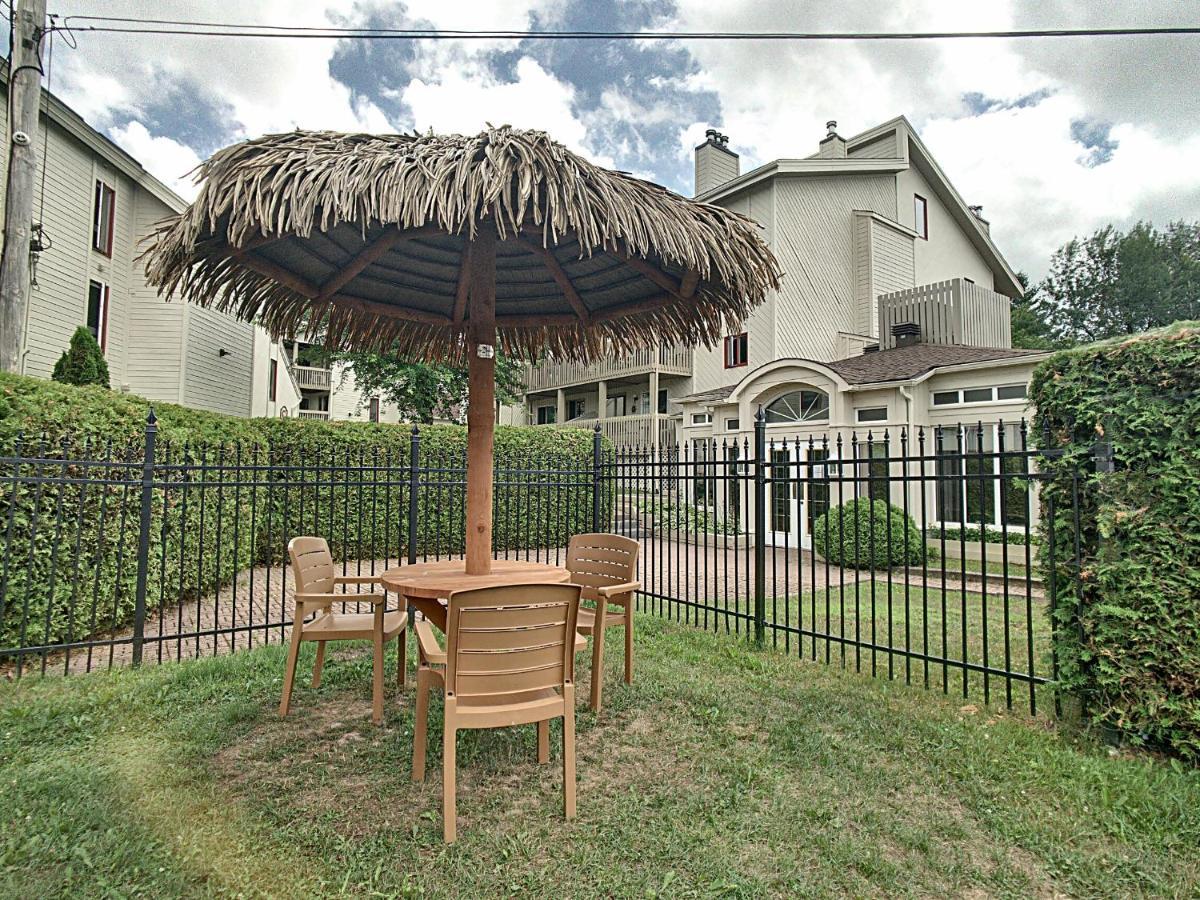 Location Tourisme Estrie - Oberge Du Village Magog Exterior photo