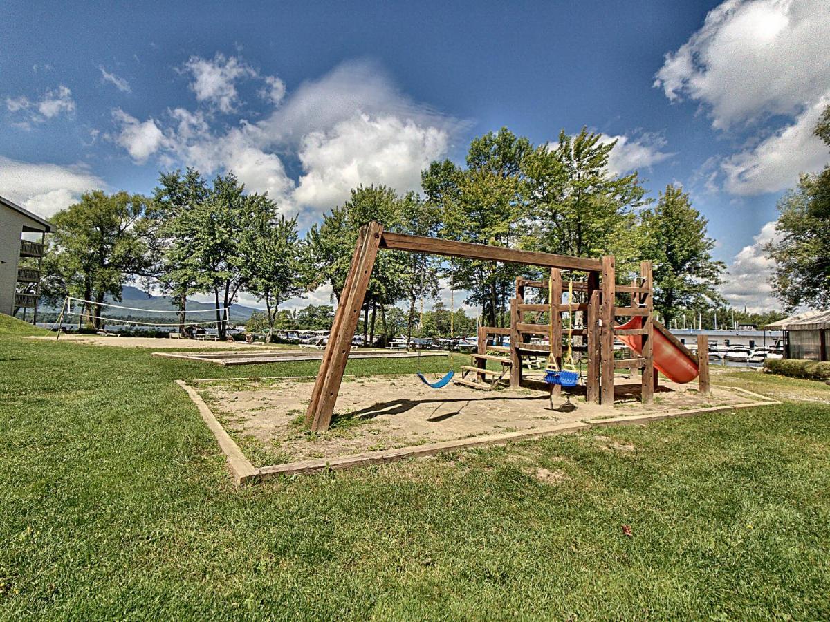 Location Tourisme Estrie - Oberge Du Village Magog Exterior photo