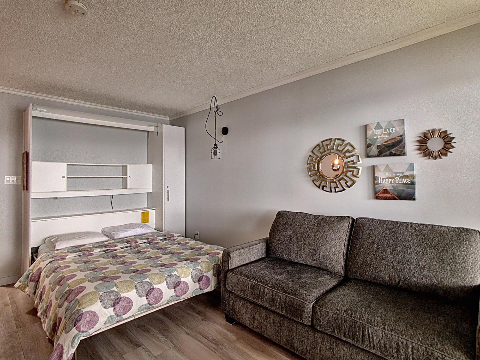 Location Tourisme Estrie - Oberge Du Village Magog Exterior photo